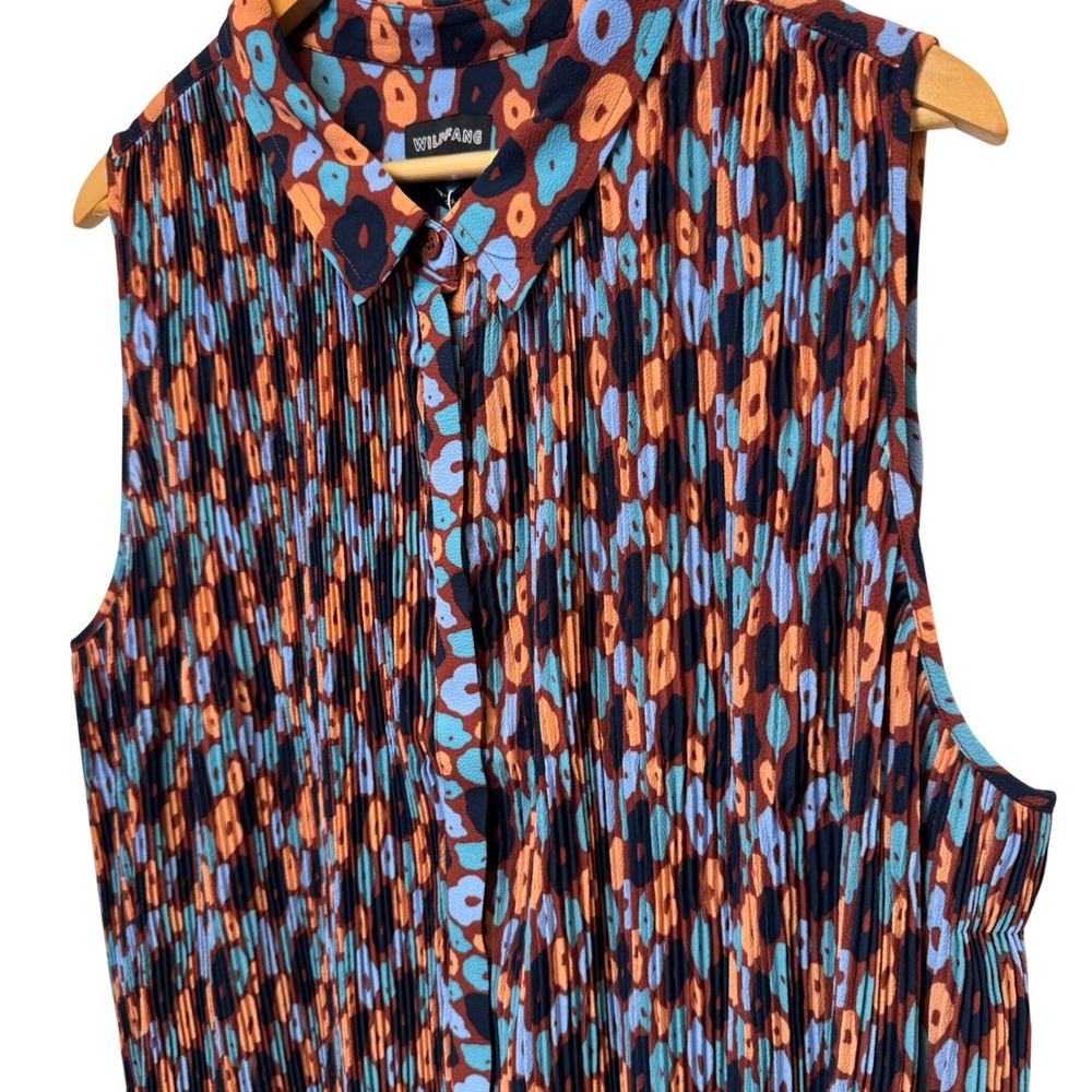 Wildfang Empower Plisse Button Up Top 2X Pleats Sleeveless Stretch Abstract Bold - Picture 3 of 8